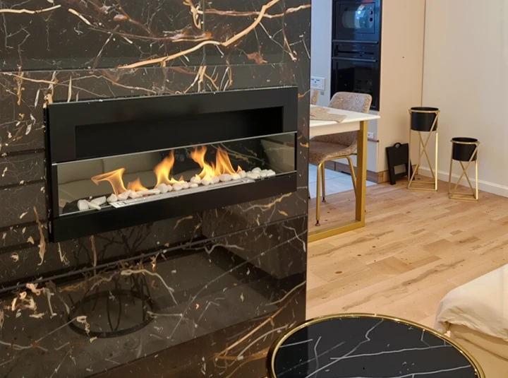 Biokominek wiszący z szybą 900x400 czarny połysk